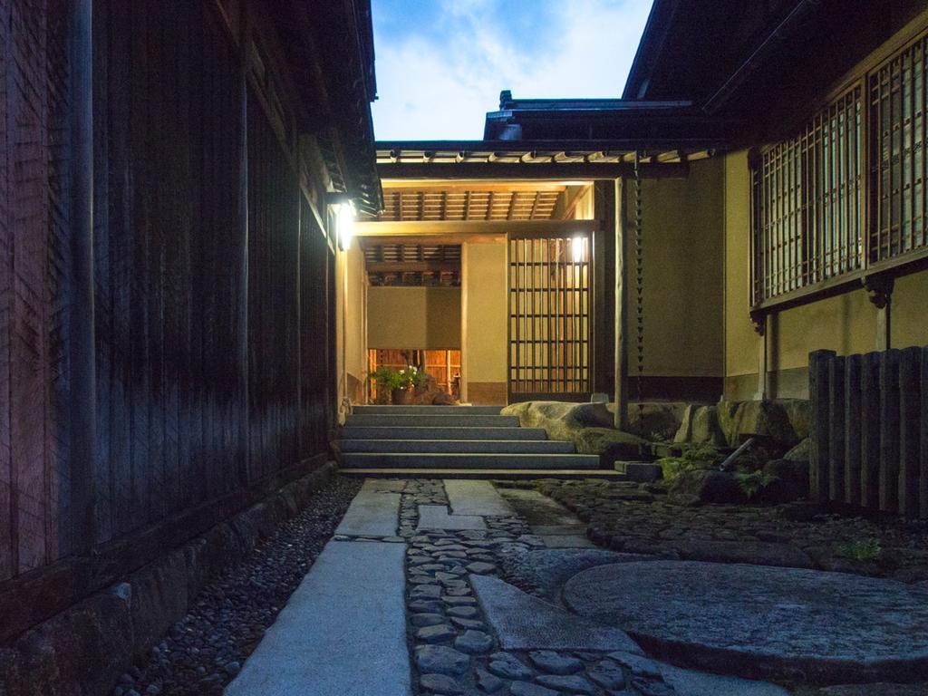 Sukiya-Zukuri Suehiro Villa ฮิดะ ภายนอก รูปภาพ
